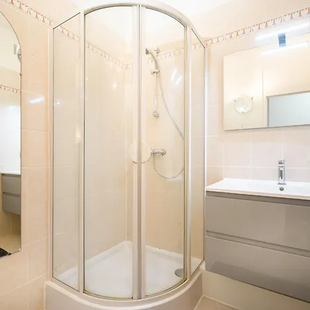 Lys Apartmán Remeš